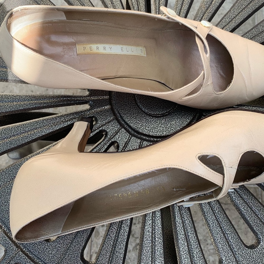 PERRY ELLIS Leather Victorian Mary Janes Heels - Picture 10 of 11